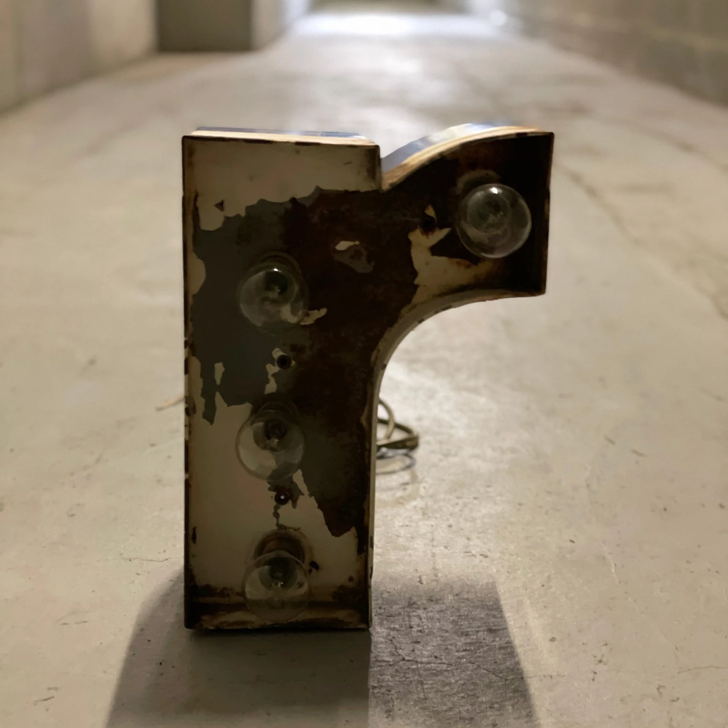 Scout House Vintage Letter 'r' Light 3 Scout House Vintage Letter 'r' Light