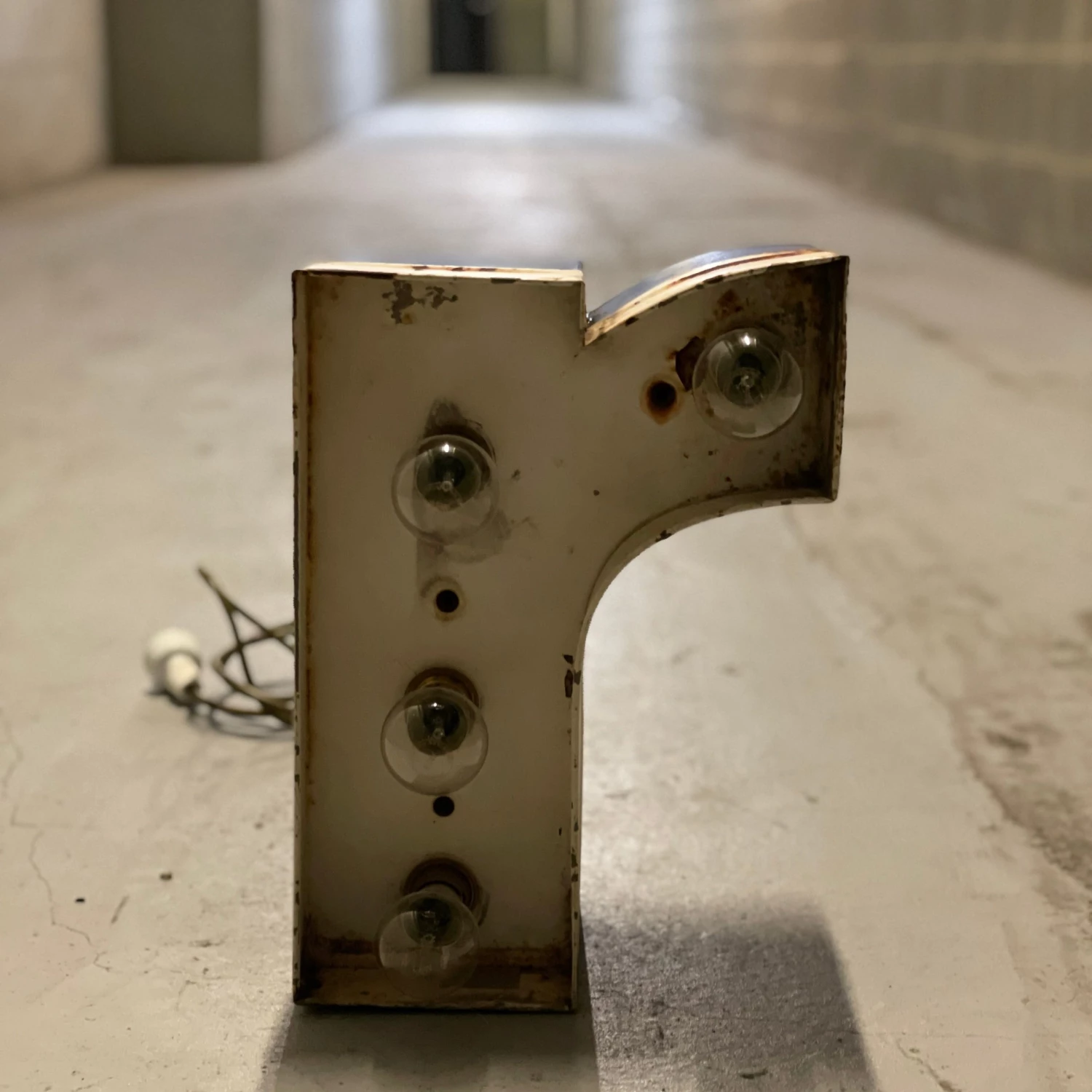 Scout House Vintage Letter 'r' Light 3 Scout House Vintage Letter 'r' Light