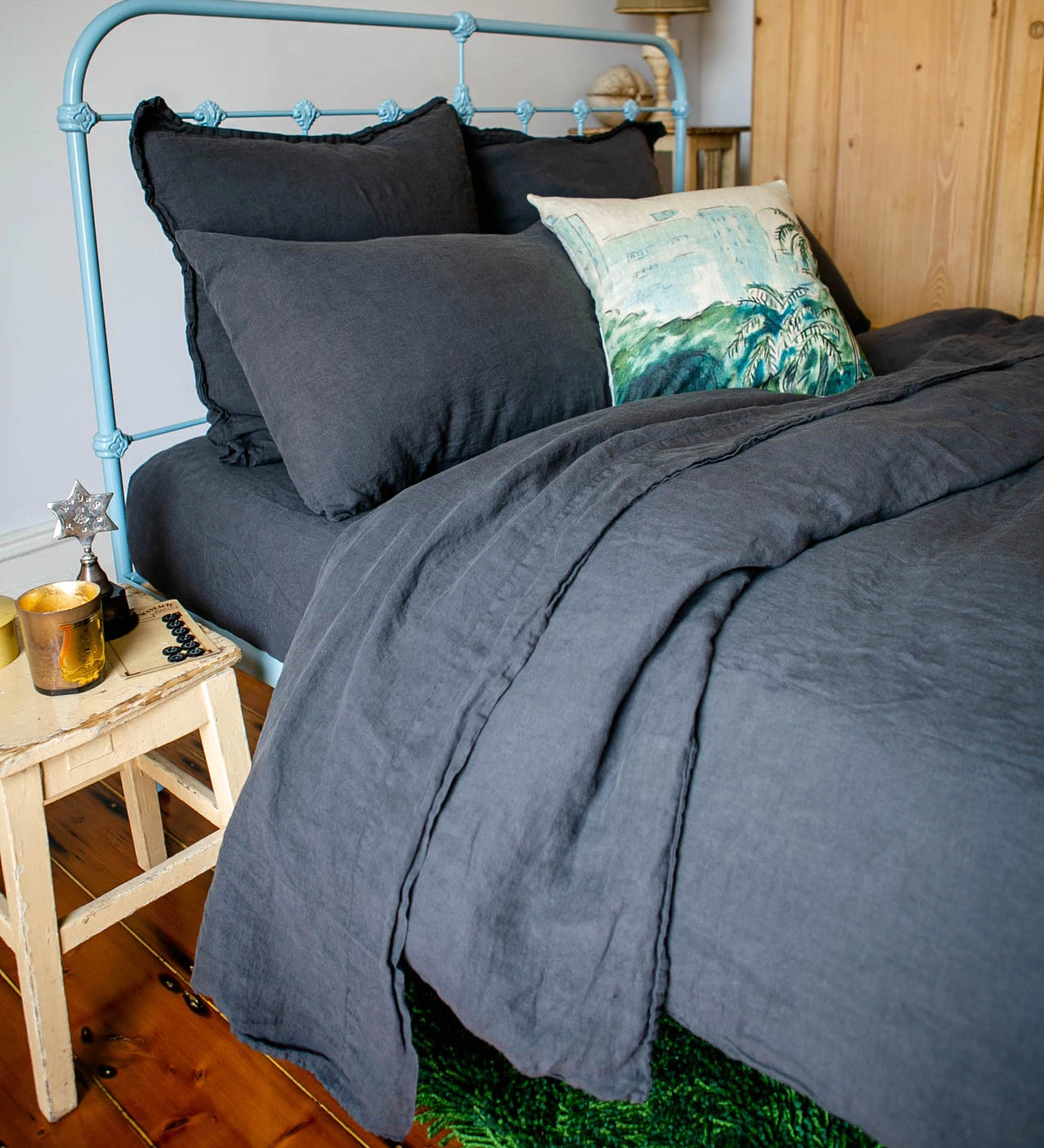 Scout House Scout Portuguese Linen Quilt Cover Set- King - Charcoal 4 Scout House Scout Portuguese Linen Quilt Cover Set- King - Charcoal