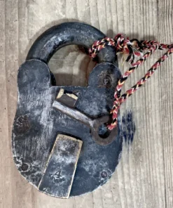 Scout Homewares Vintage Forged Metal Box Padlock & Key - Giant