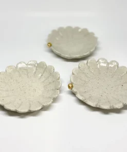 Gifts Bridget Bodenham - Flower Dish Gold Pearl 9 Gifts Bridget Bodenham - Flower Dish Gold Pearl