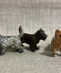 Scout House Ceramic Chocolate Cairn Terrier Miniature Figurine Homewares 14 Scout House Ceramic Chocolate Cairn Terrier Miniature Figurine Homewares