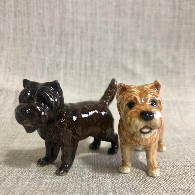 Scout House Ceramic Chocolate Cairn Terrier Miniature Figurine Homewares 6 Scout House Ceramic Chocolate Cairn Terrier Miniature Figurine Homewares