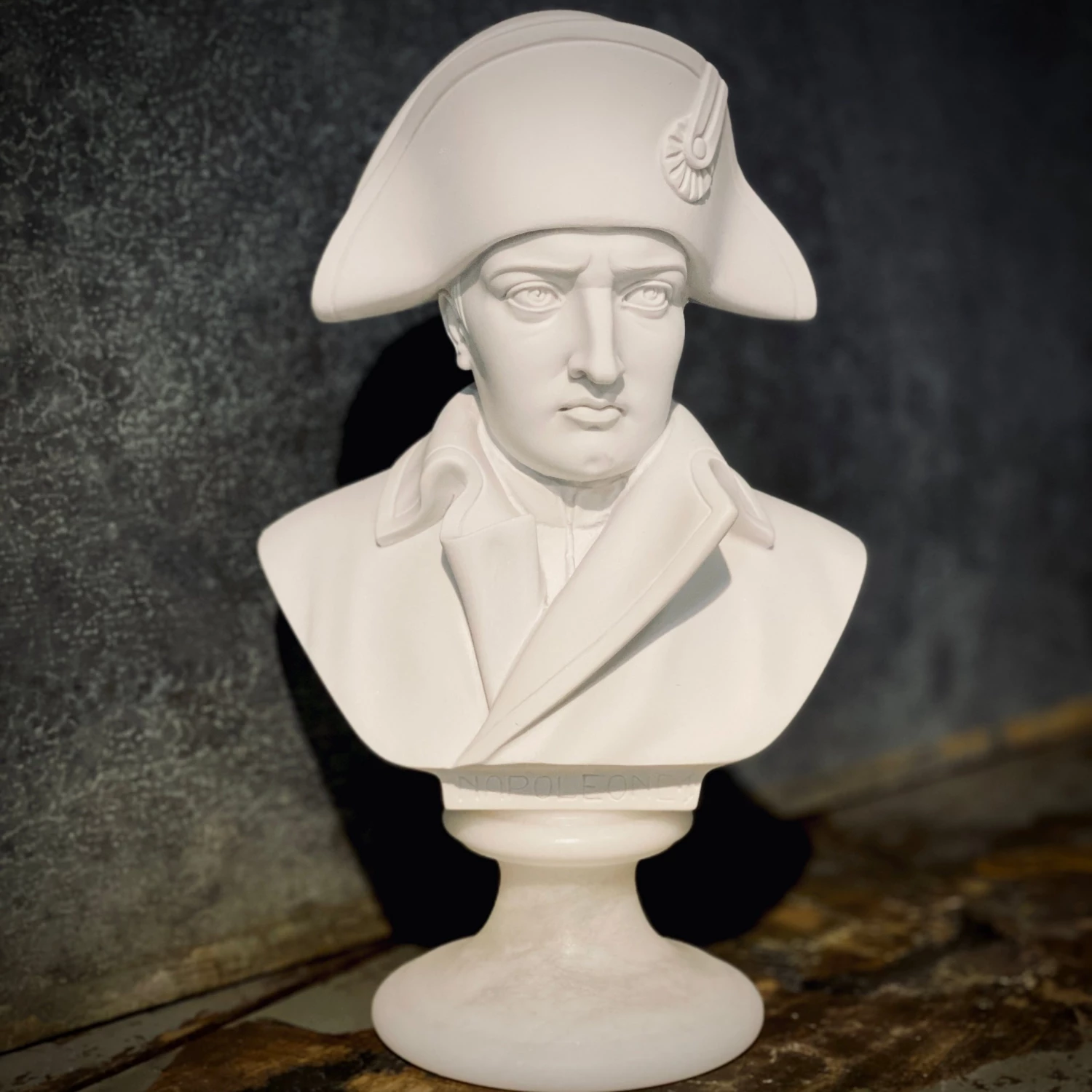Egregia 27cm NAPOLEON ALABASTER BUST Gifts 3 Egregia 27cm NAPOLEON ALABASTER BUST Gifts