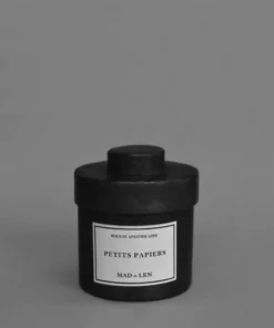 MAD ET LEN - SCENTED CANDLE - PETITS PAPIERS 300G