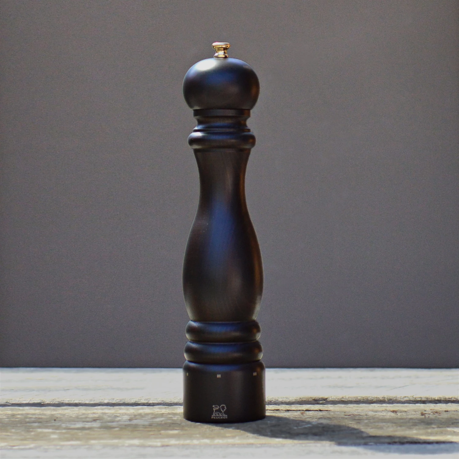 Peugeot Salt Mill 30cm - Charcoal Kitchenware 3 Peugeot Salt Mill 30cm - Charcoal Kitchenware