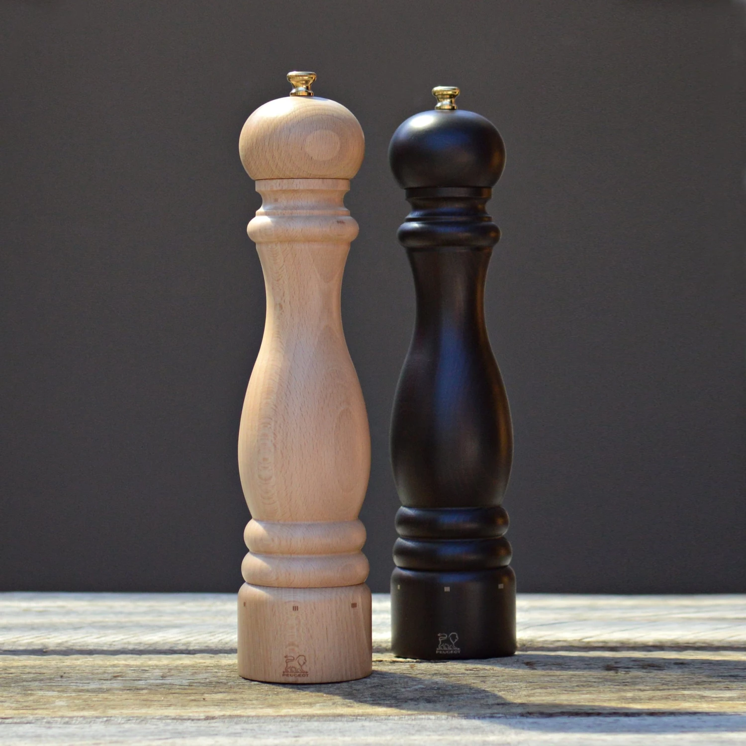 Peugeot Salt Mill 30cm - Charcoal Kitchenware 4 Peugeot Salt Mill 30cm - Charcoal Kitchenware