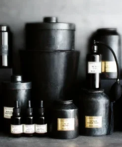 MAD ET LEN - SCENTED CANDLE - BLACK UDDÙ - 300g 7 MAD ET LEN - SCENTED CANDLE - BLACK UDDÙ - 300g