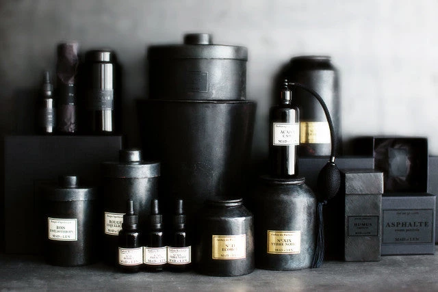 Homewares MAD ET LEN - SCENTED CANDLE - DARKWOOD - 300G 6 Homewares MAD ET LEN - SCENTED CANDLE - DARKWOOD - 300G