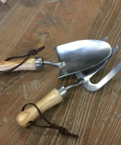 Scout House Kids Gardening Set Homewares